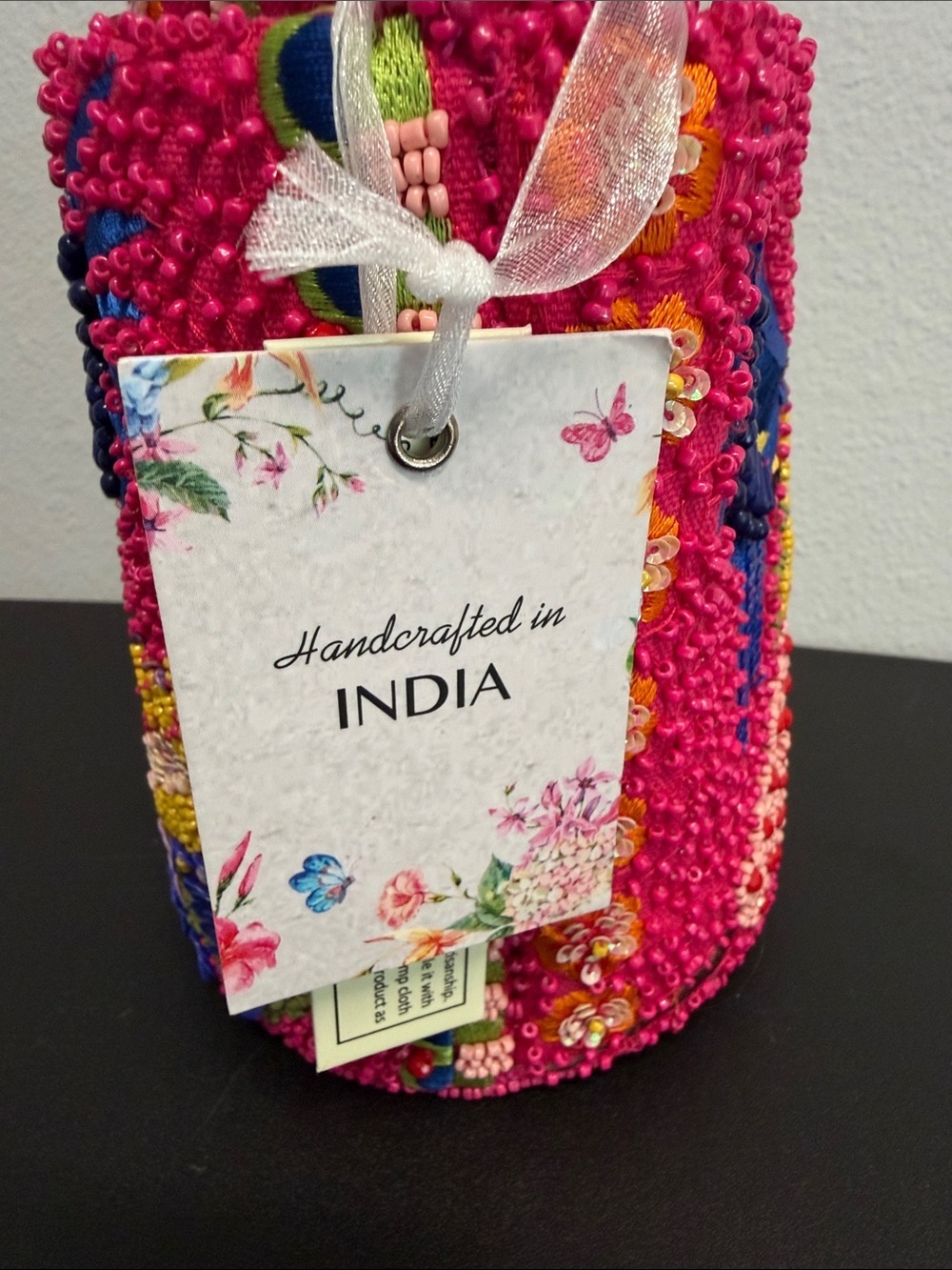Handcrafted In India | Beaded Tropical Rainforest Macaw Bucket Bag 🦜🦥 🌴 - Picture 2 of 10